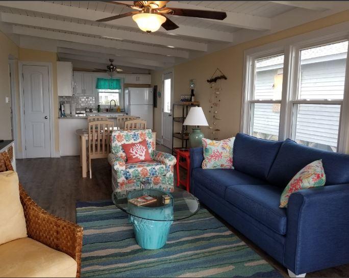 Donovan"S Reef Oak Island Exterior photo